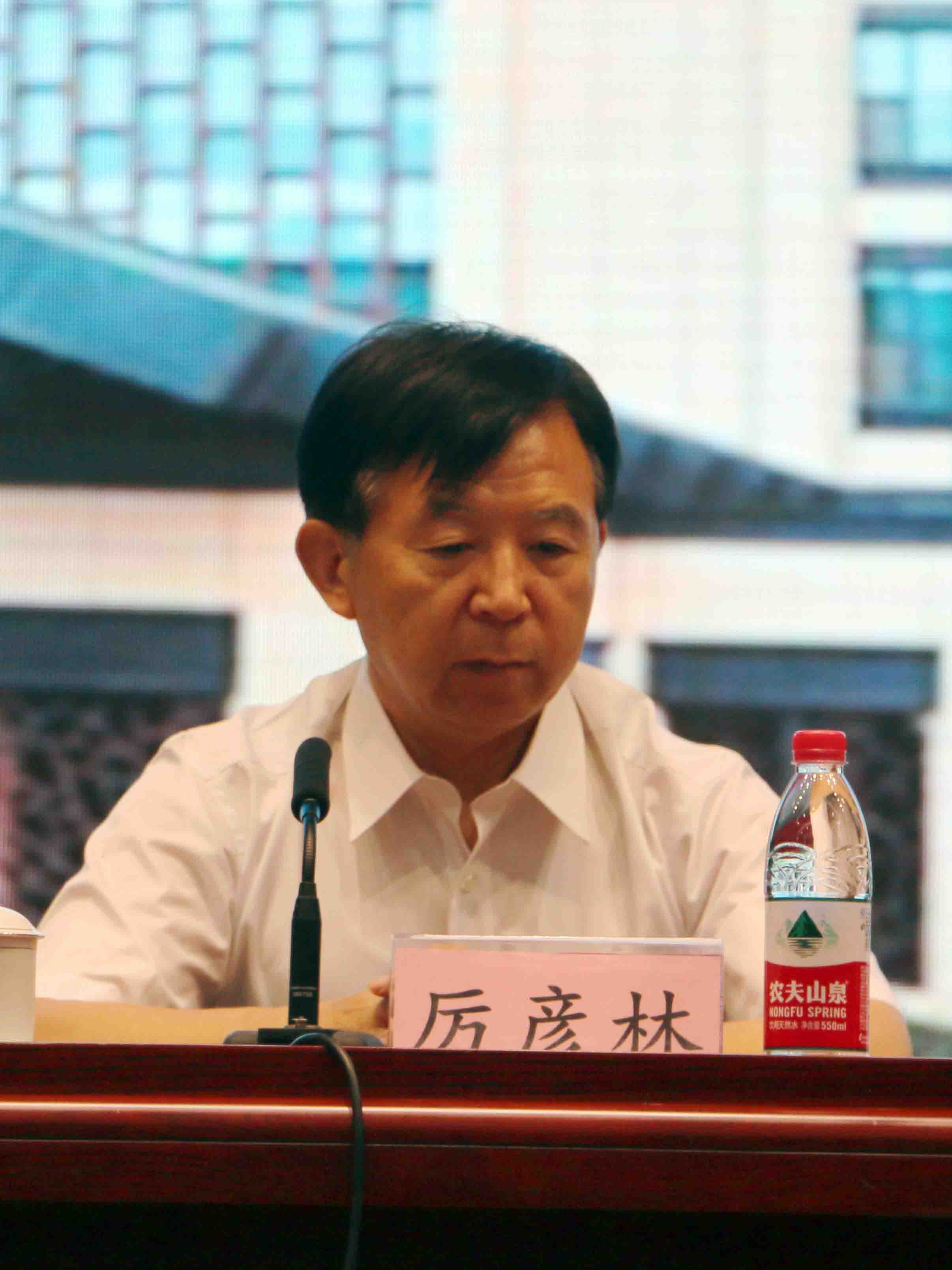 副局长,山东老年大学校长杜英杰出席会议中共贵州省委老干部局副局长